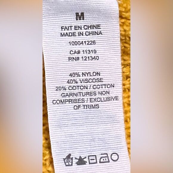 Garage Long Sleeve Mustard Yellow Knit Pullover Relaxed Fit Sweater. Medium. - Picture 7 of 7